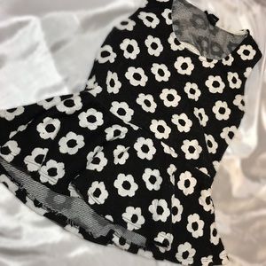 Black & White Flower Blouse Size M